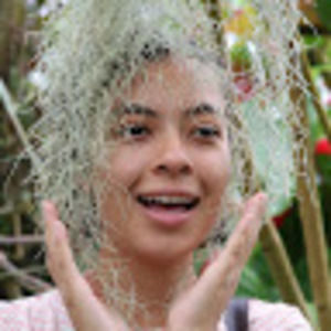 Meet your Posher, Chloe